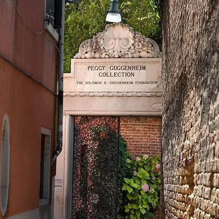 Guggenheim Dorsoduro *